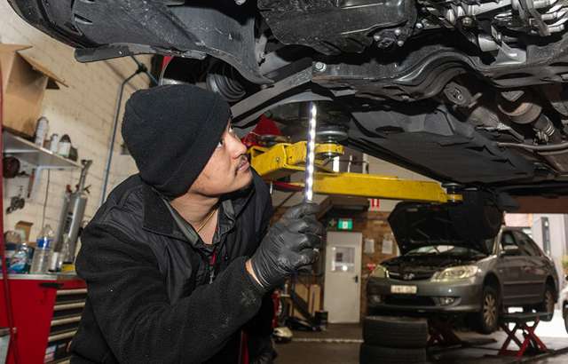 Bridgestone Select Tyre & Auto Summer Hill workshop gallery image