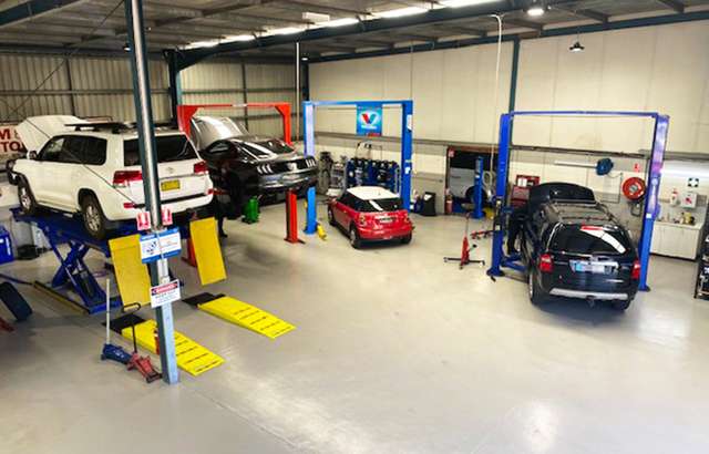 Zec Automotive workshop gallery image
