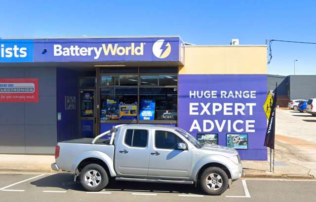 Battery World Gladstone workshop gallery image