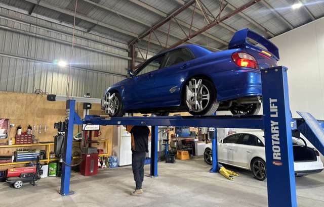 Drouin Tyre & Battery Service workshop gallery image