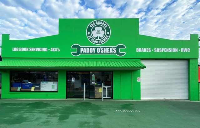 Paddy O'Shea's 4x4 Store workshop gallery image