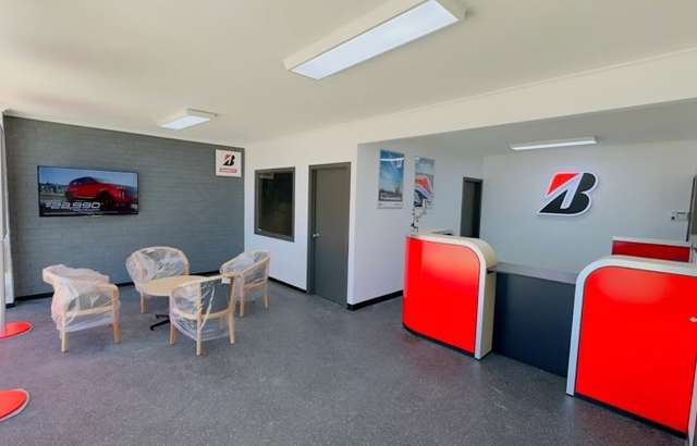 Bridgestone Select Tyre & Auto Coburg workshop gallery image