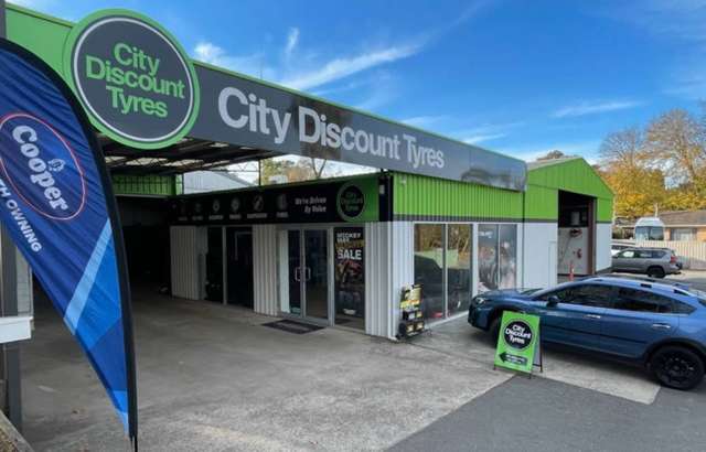 City Discount Tyres Mt Barker workshop gallery image