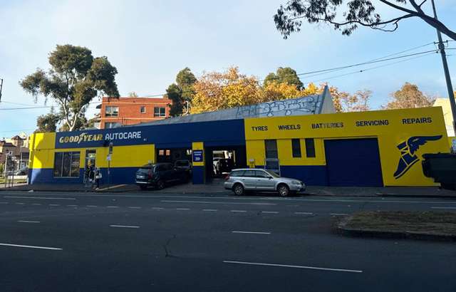 Goodyear Autocare Carlton workshop gallery image