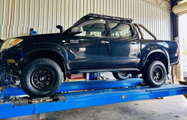 Radke's Tyre & Auto workshop gallery image