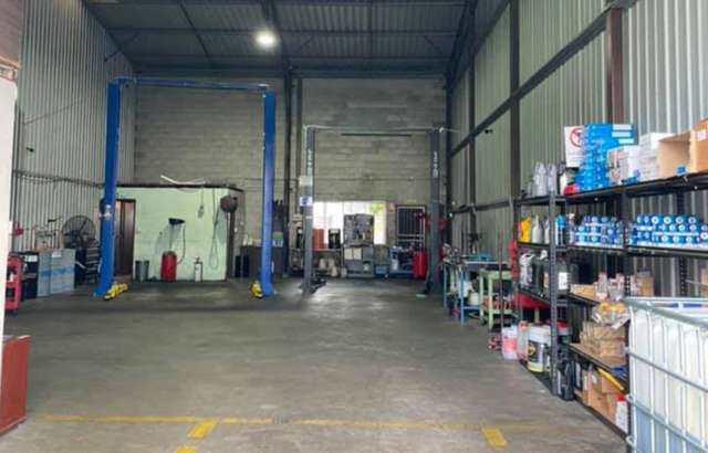 Sam Auto Care workshop gallery image