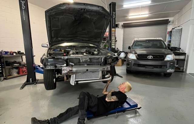 Swinburne Automotive workshop gallery image
