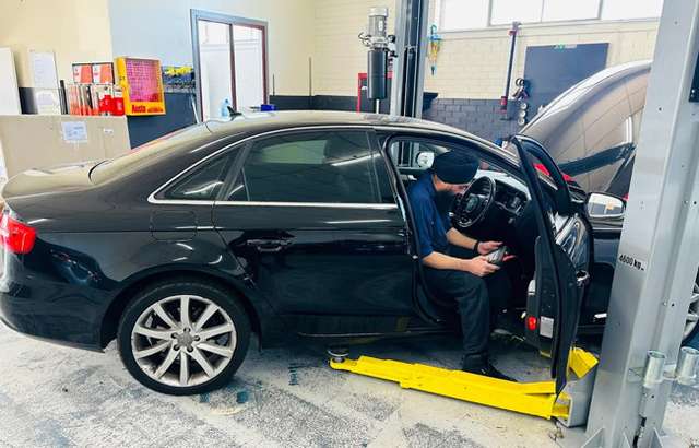 Fyshwick Auto Repairs workshop gallery image