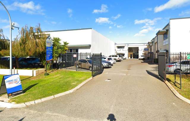 Canning Vale Service Centre workshop gallery image