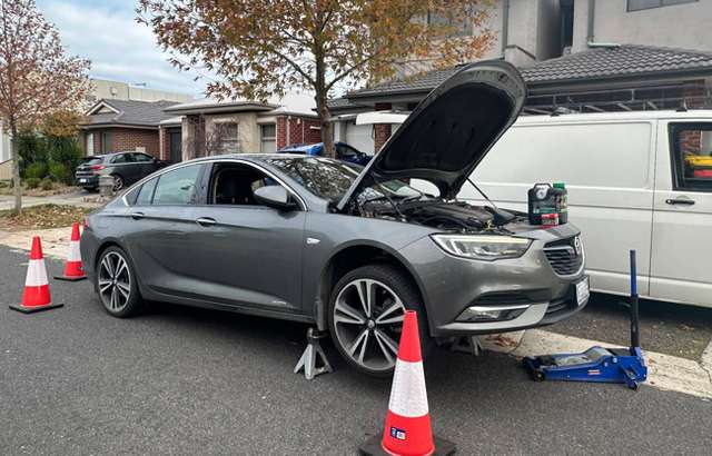 Gas Guzzler Mobile Mechanic workshop gallery image