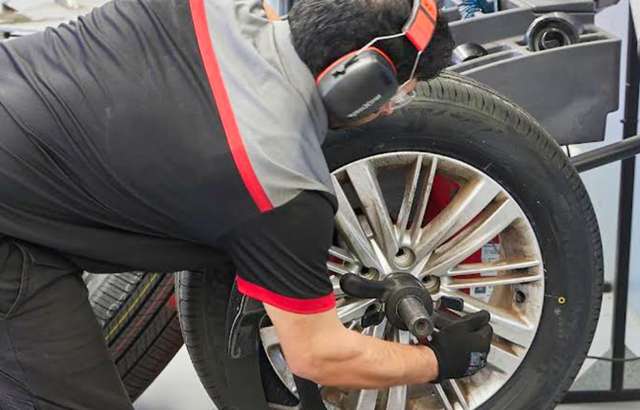 Bridgestone Select Tyre & Auto Kelmscott workshop gallery image