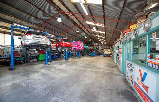Claredale Motors workshop gallery image