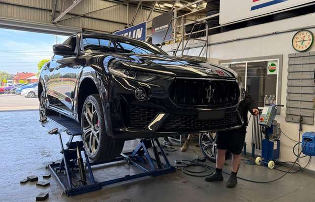 Direct Discount Tyres & Automotive workshop gallery image