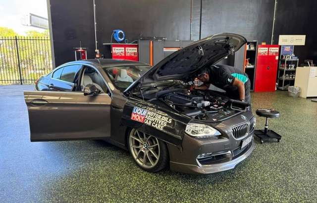 Akaal Auto Care workshop gallery image