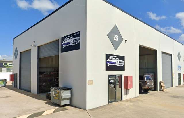 Murphy's Automotive workshop gallery image