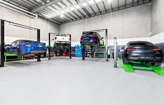 Ultra Tune Belmont VIC workshop gallery image