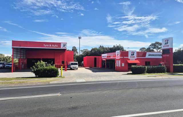 Bridgestone Select Tyre & Auto Beenleigh workshop gallery image