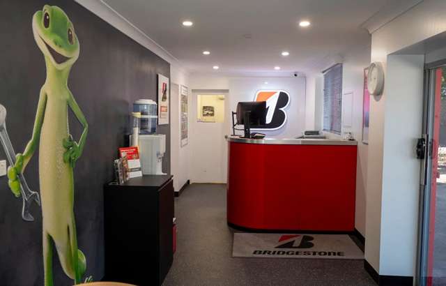Bridgestone Select Tyre & Auto Beenleigh workshop gallery image