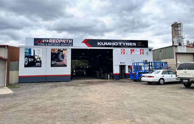 Redpath Tyre and Battery Service Pty Ltd workshop gallery image