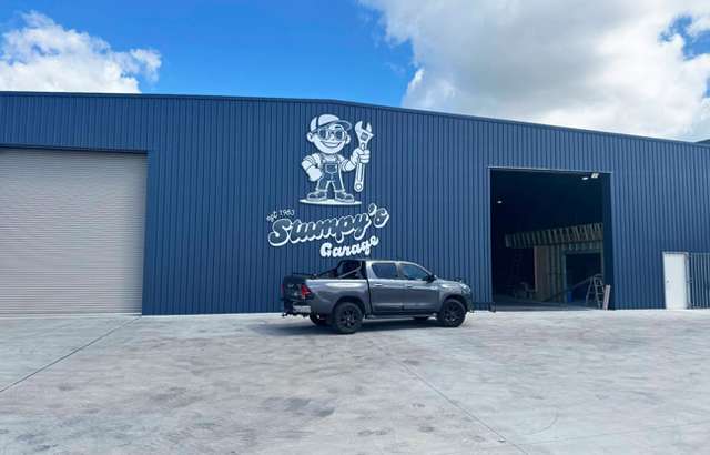 Stumpy's Garage workshop gallery image