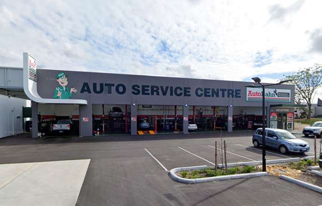 Autobahn Mechanical and Electrical Services Canning Vale workshop gallery image