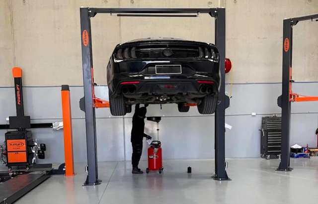 Automotive Lab workshop gallery image