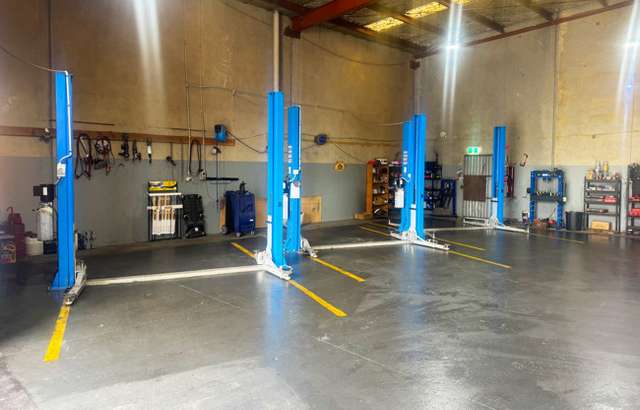 Journey Automotive workshop gallery image