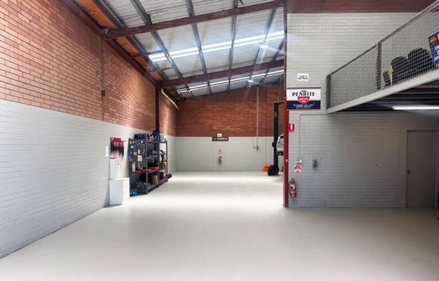 Ez Autoworx workshop gallery image