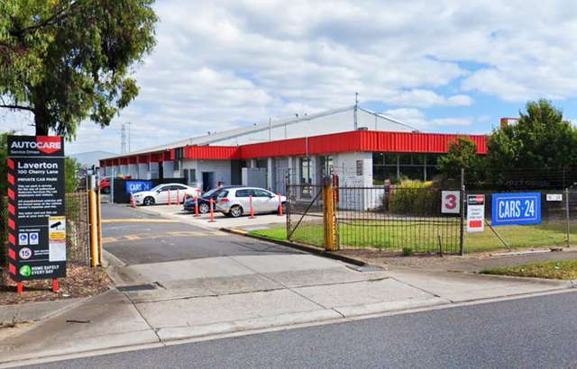 CARS24 Melbourne workshop gallery image