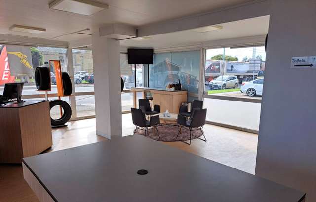 Geelong Tyre and Auto Services workshop gallery image