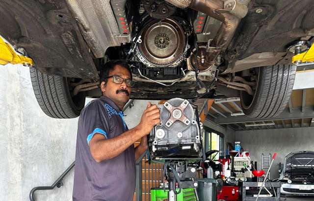 Peninsular Motors workshop gallery image