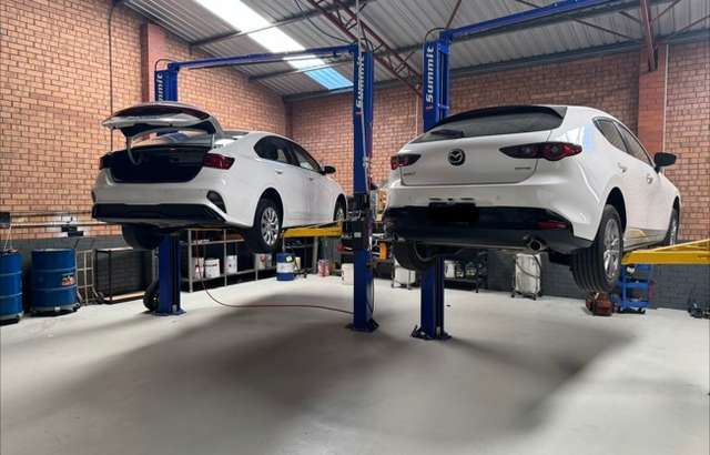 Commercial Automotive Repair Services workshop gallery image