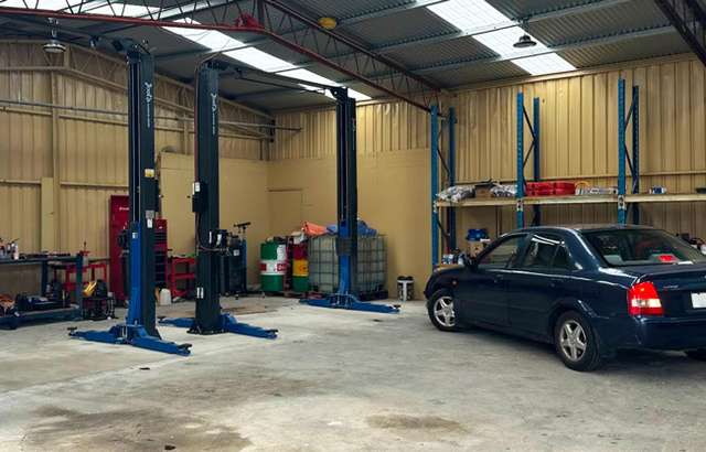 SA Auto Expert workshop gallery image