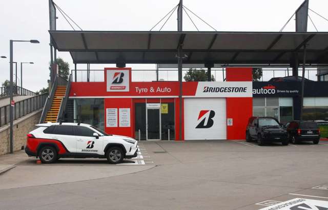 Bridgestone Select Tyre & Auto Gungahlin workshop gallery image