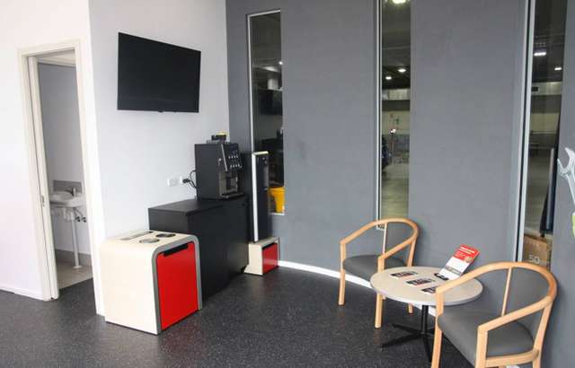 Bridgestone Select Tyre & Auto Gungahlin workshop gallery image