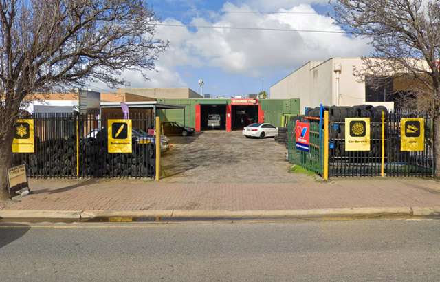 SA Diamond Auto & Tyre Experts workshop gallery image