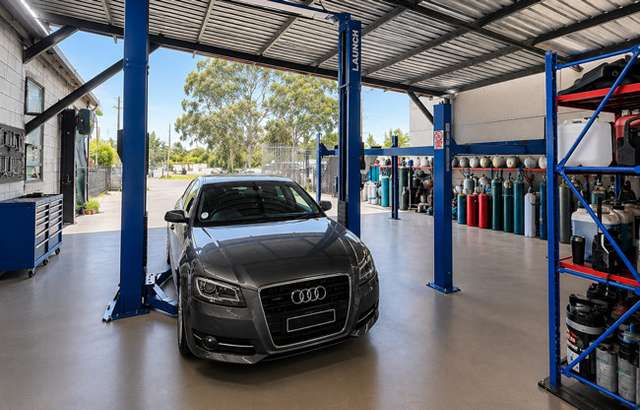 Riverstone Auto Masters workshop gallery image