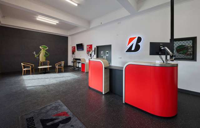 Bridgestone Select Tyre & Auto Hawthorn workshop gallery image