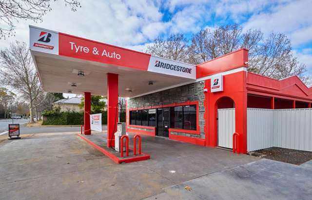 Bridgestone Select Tyre & Auto Hawthorn workshop gallery image