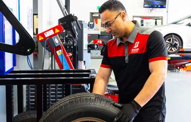 Bridgestone Select Tyre & Auto Byford workshop gallery image