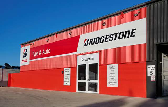 Bridgestone Select Tyre & Auto Oxley workshop gallery image