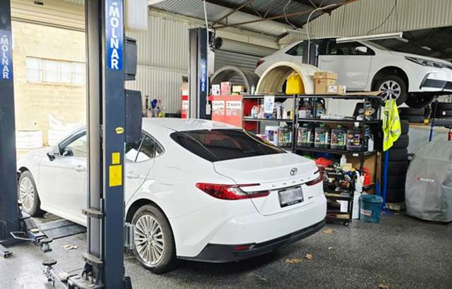 Adelaide Autoworks & Crash workshop gallery image