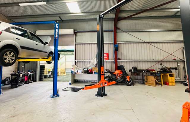 G&H Automobile workshop gallery image