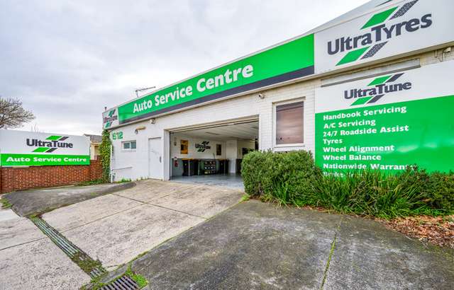 Ultra Tune Chadstone workshop gallery image