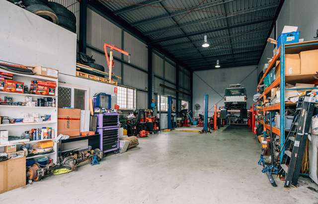 Tiny's Mechanical Services workshop gallery image