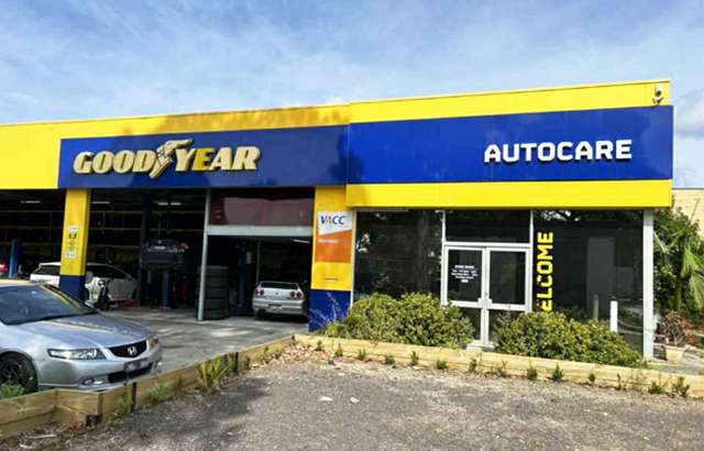 Goodyear Autocare Sunshine workshop gallery image