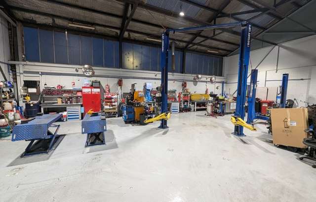 Top Drop Automotive workshop gallery image