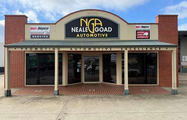 Neale Goad Automotive workshop gallery image