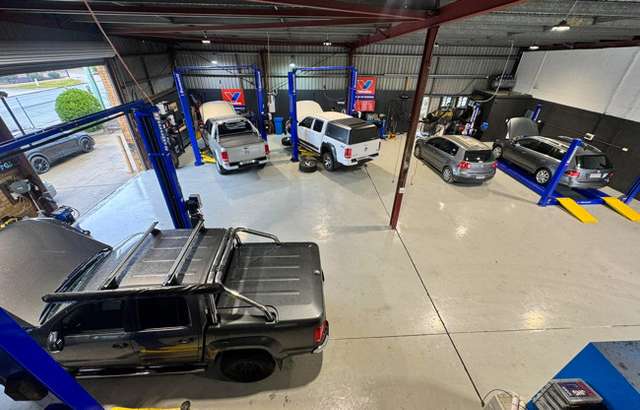 Rollin' Mechanical workshop gallery image