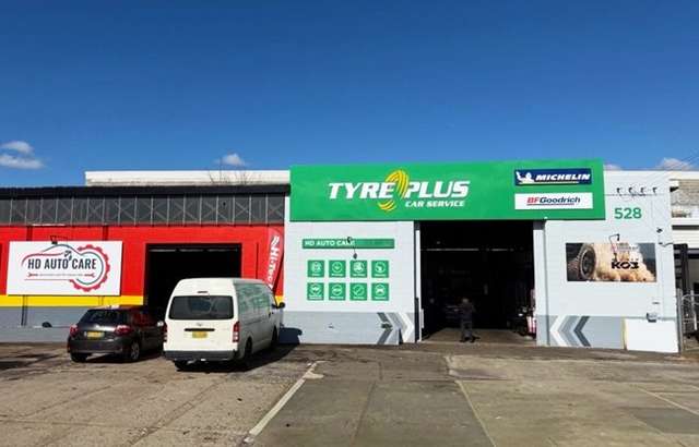 HD Auto Care And Tyres workshop gallery image